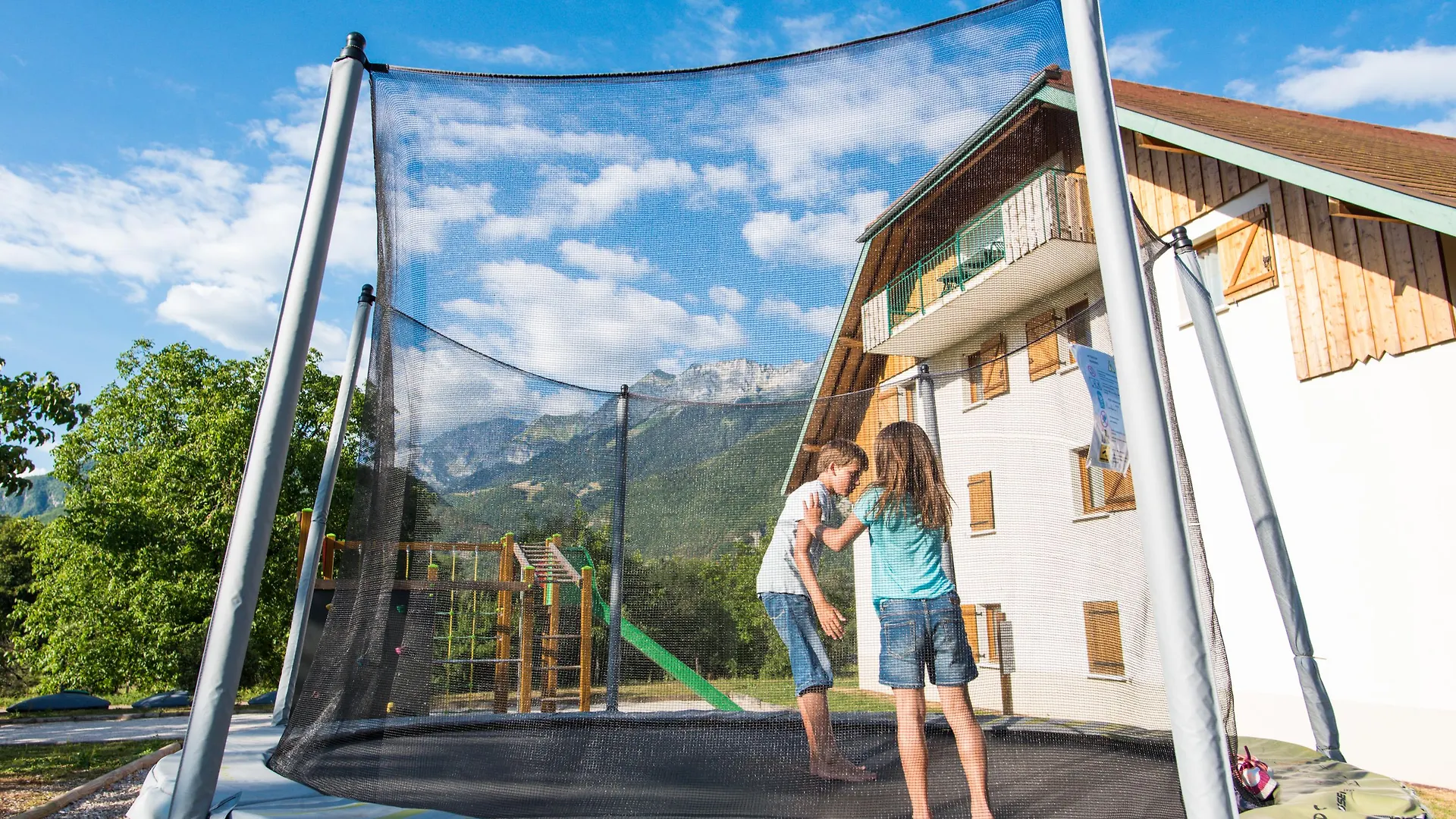 Vacanceole - Residence Le Birdie Giez